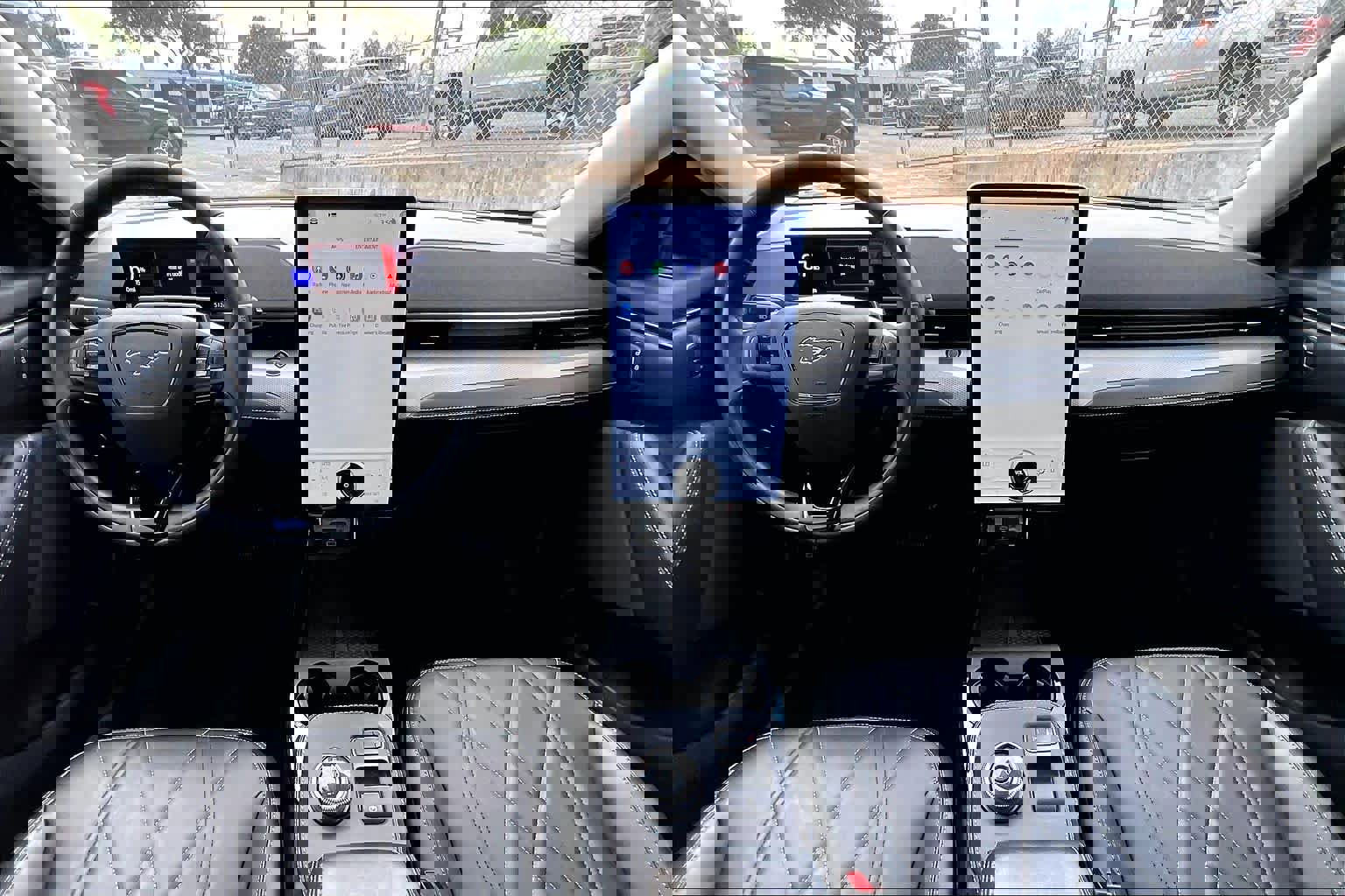 Used 2023 Ford Mustang Mach-E Select image 15