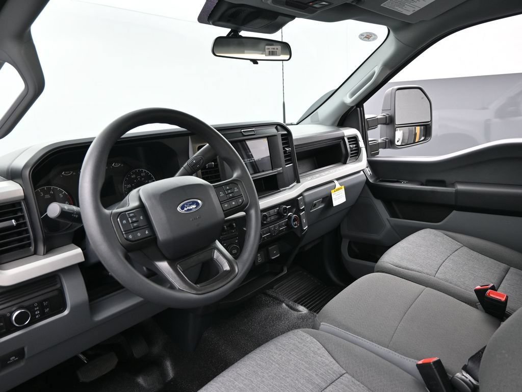 New 2026 Ford F250 XL w/ F-250 >10K GVWR Package AWD/4WD image 14