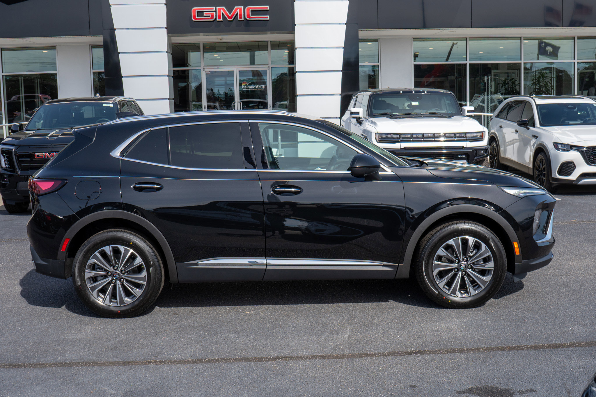New 2026 Buick Envision Preferred AWD/4WD image 2
