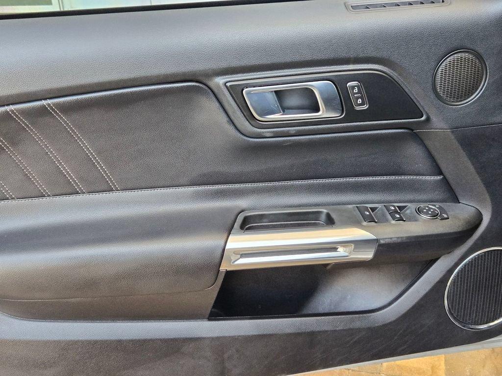 Used 2019 Ford Mustang GT Premium RWD image 11