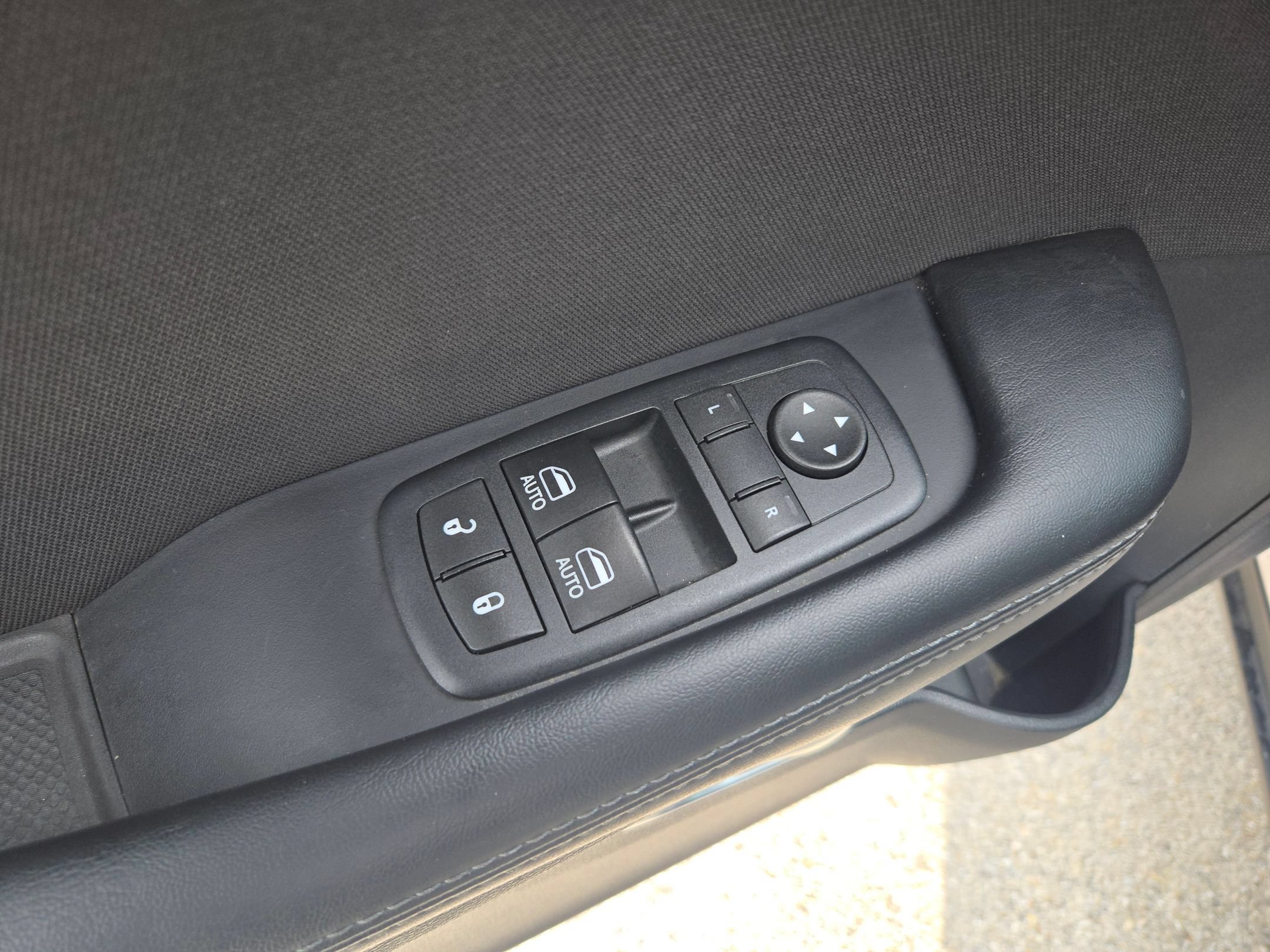 Used 2016 Dodge Challenger SXT w/ Blacktop Package RWD image 12