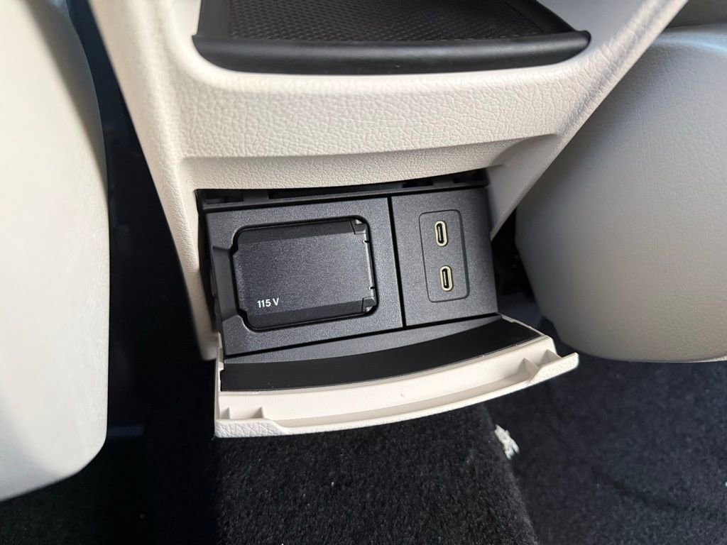 New 2026 Mercedes-Benz GLB 250 4MATIC image 33