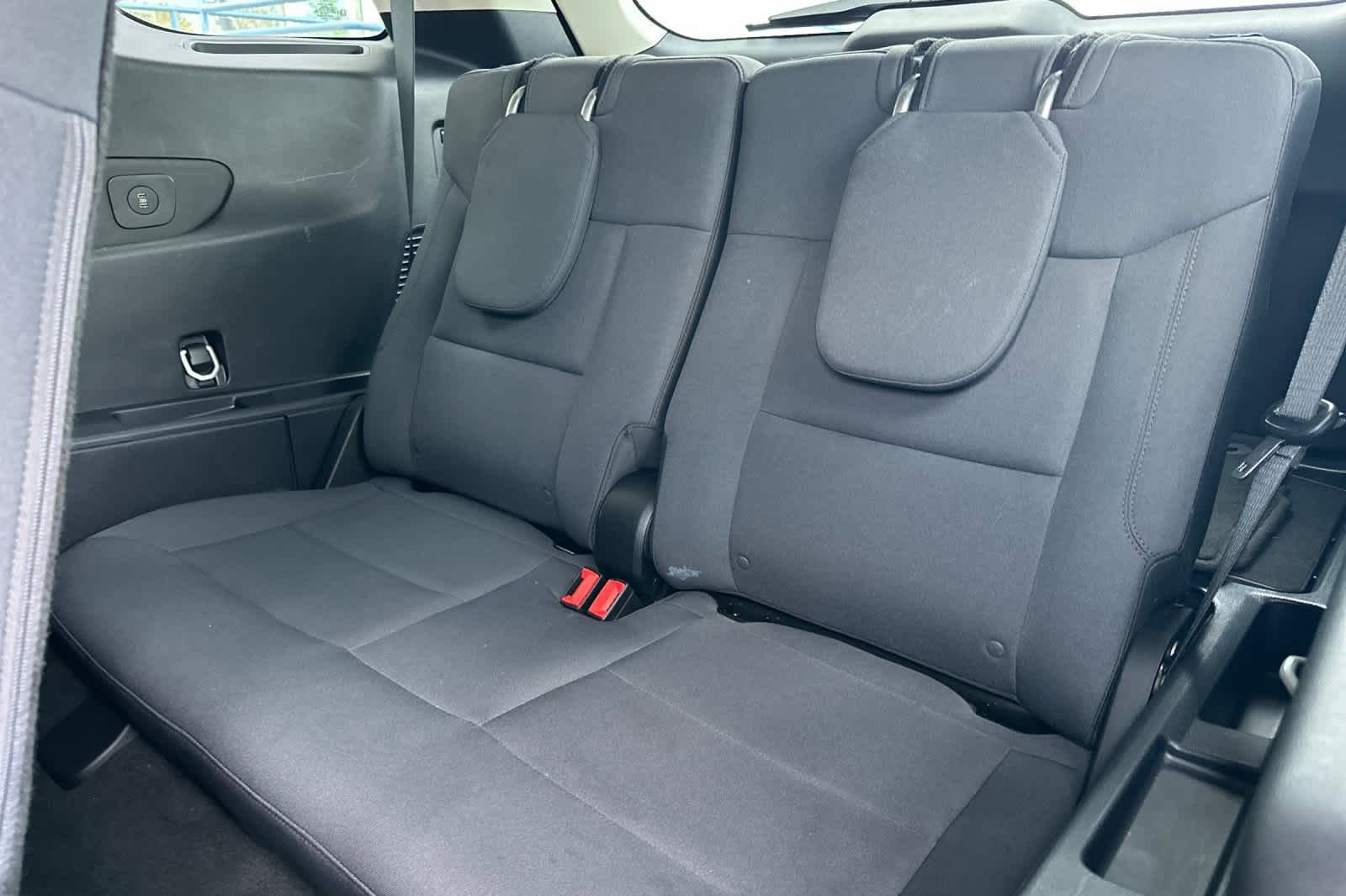 Certified 2025 Ford Explorer Active image 16