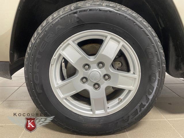 Used 2005 Jeep Grand Cherokee Laredo image 8