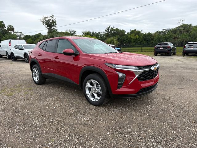 New 2026 Chevrolet Trax LS w/ LS Convenience Package FWD image 21