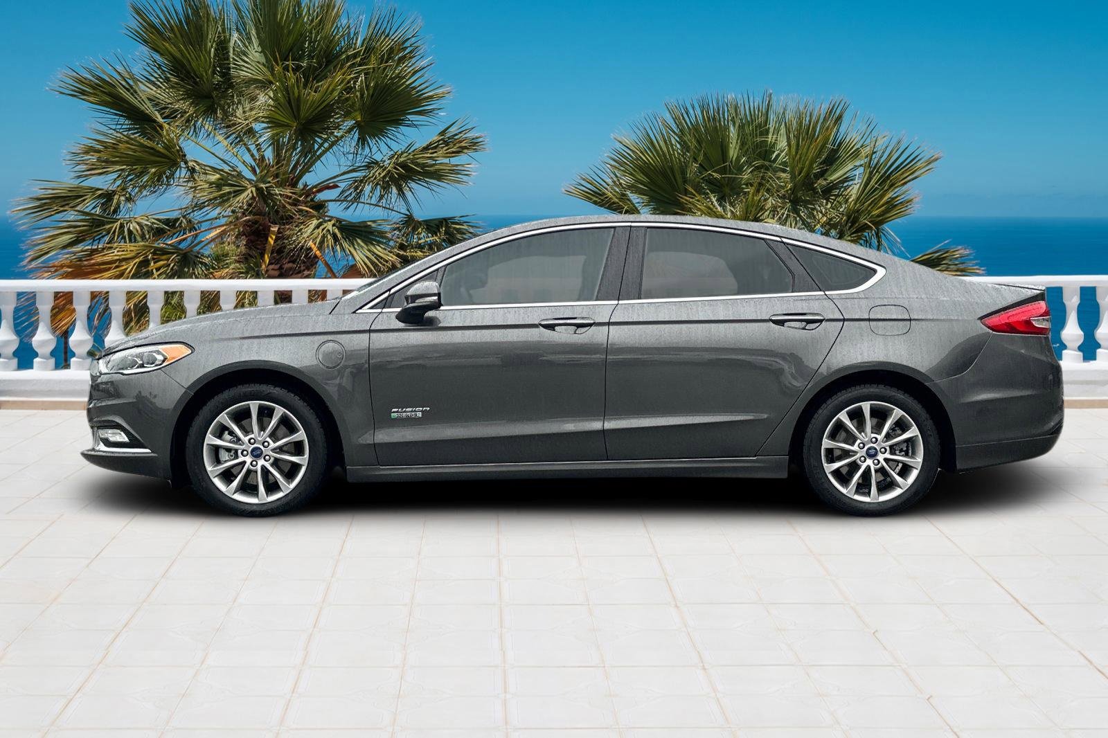 Used 2017 Ford Fusion Energi Titanium image 7