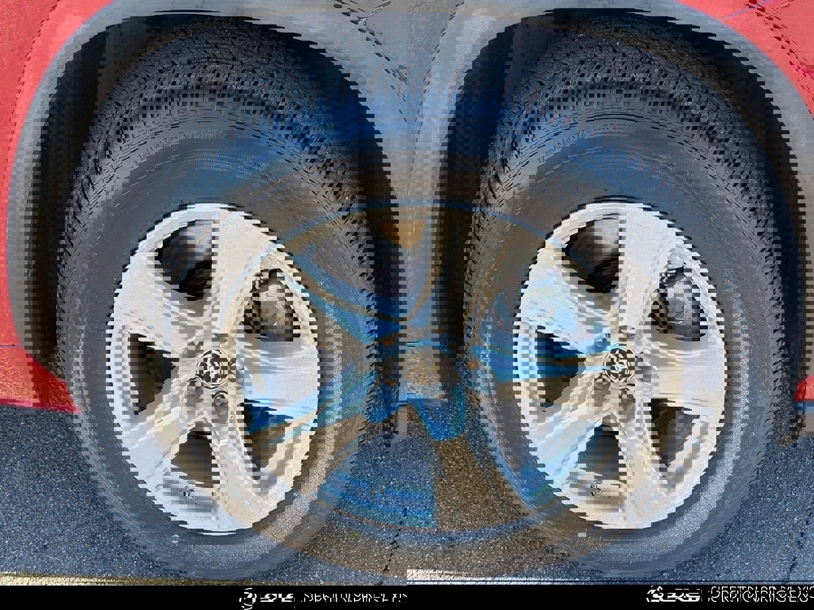 Used 2021 Toyota Highlander LE image 10