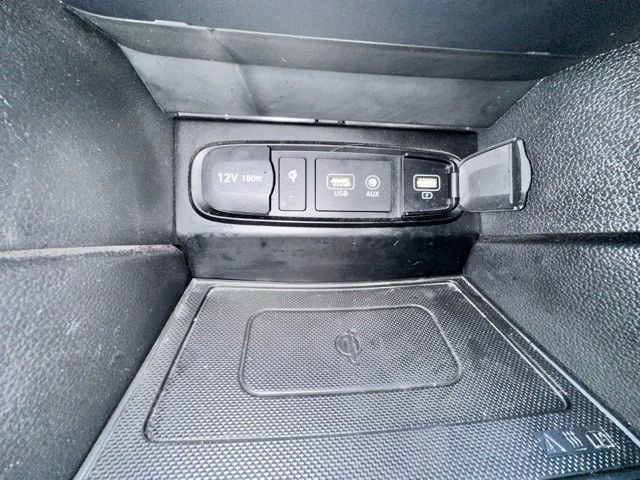 Used 2020 Hyundai Santa Fe Limited image 20