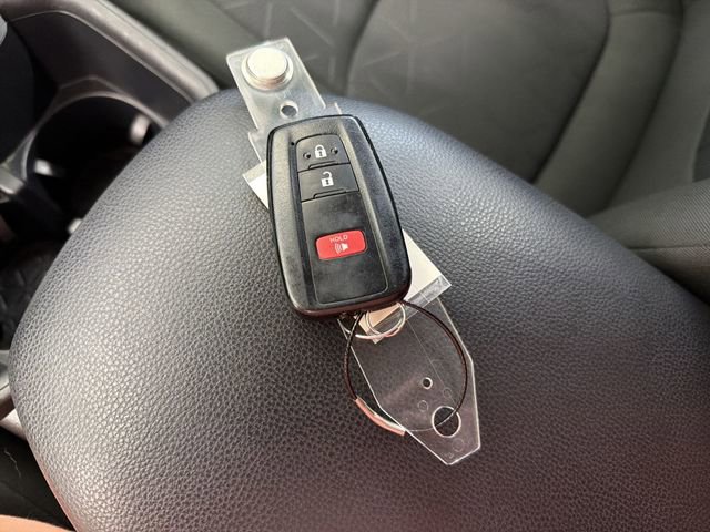 Used 2025 Toyota RAV4 XLE image 29