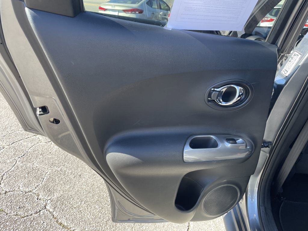 Used 2017 Nissan Juke SV AWD/4WD image 13