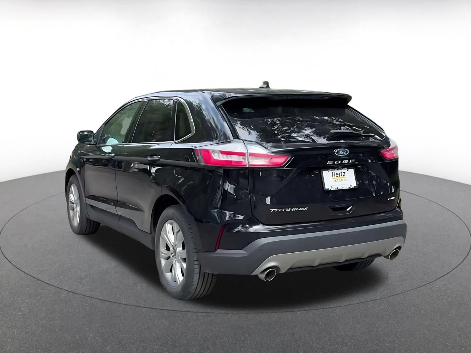 Used 2022 Ford Edge Titanium w/ Equipment Group 301A AWD/4WD image 10