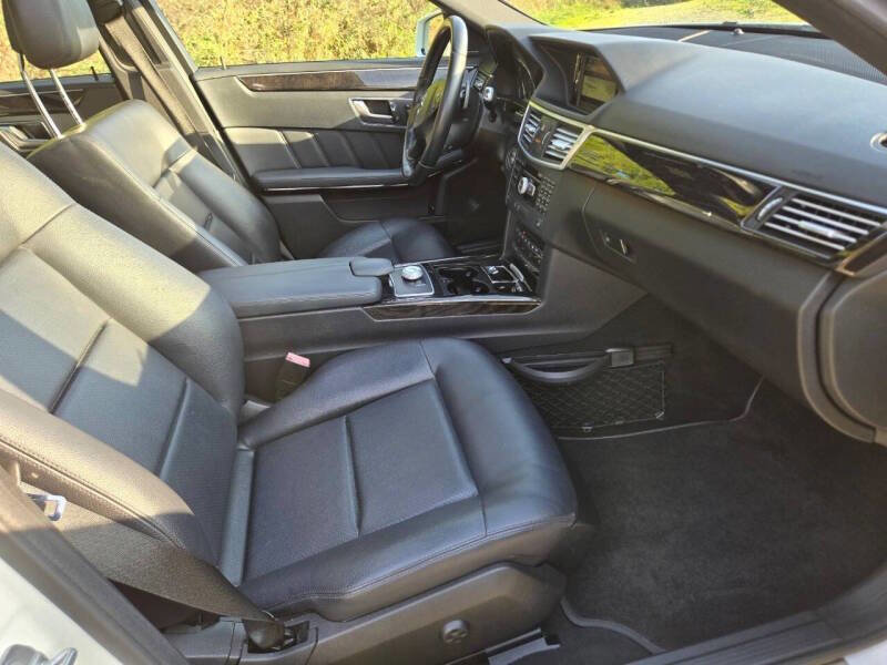 Used 2012 Mercedes-Benz E 350 BlueTEC Sedan image 13