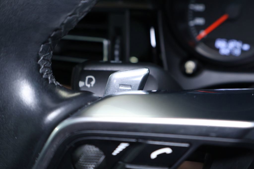 Used 2019 Porsche Macan image 23