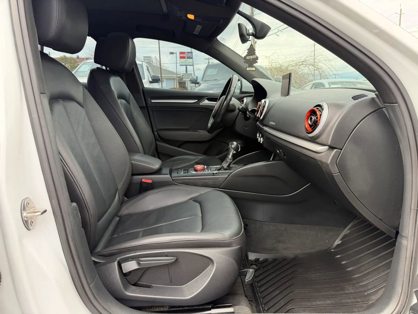 Used 2016 Audi A3 2.0T Premium image 23