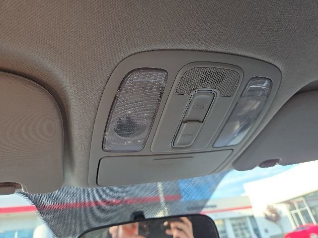 Used 2015 Kia Soul FWD image 11