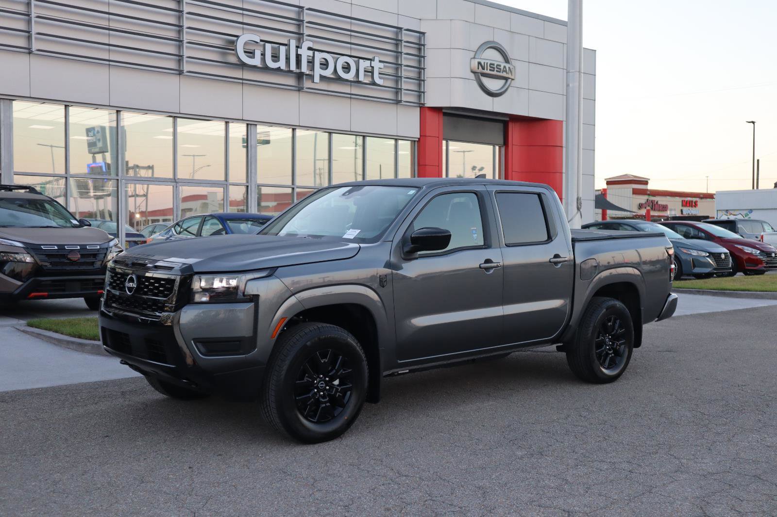 New 2026 Nissan Frontier 4x4 Crew Cab image 2