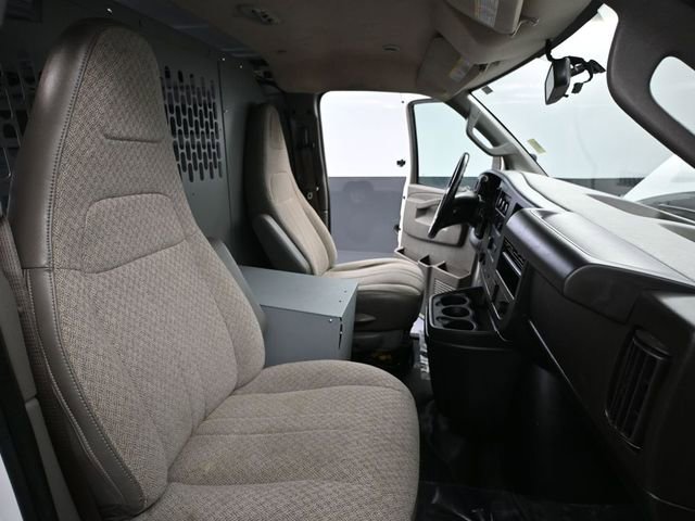 Used 2022 Chevrolet Express 2500 w/ Driver Convenience Package image 37