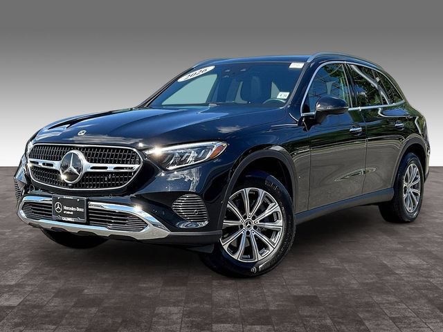 Used 2026 Mercedes-Benz GLC 300 4MATIC image 3