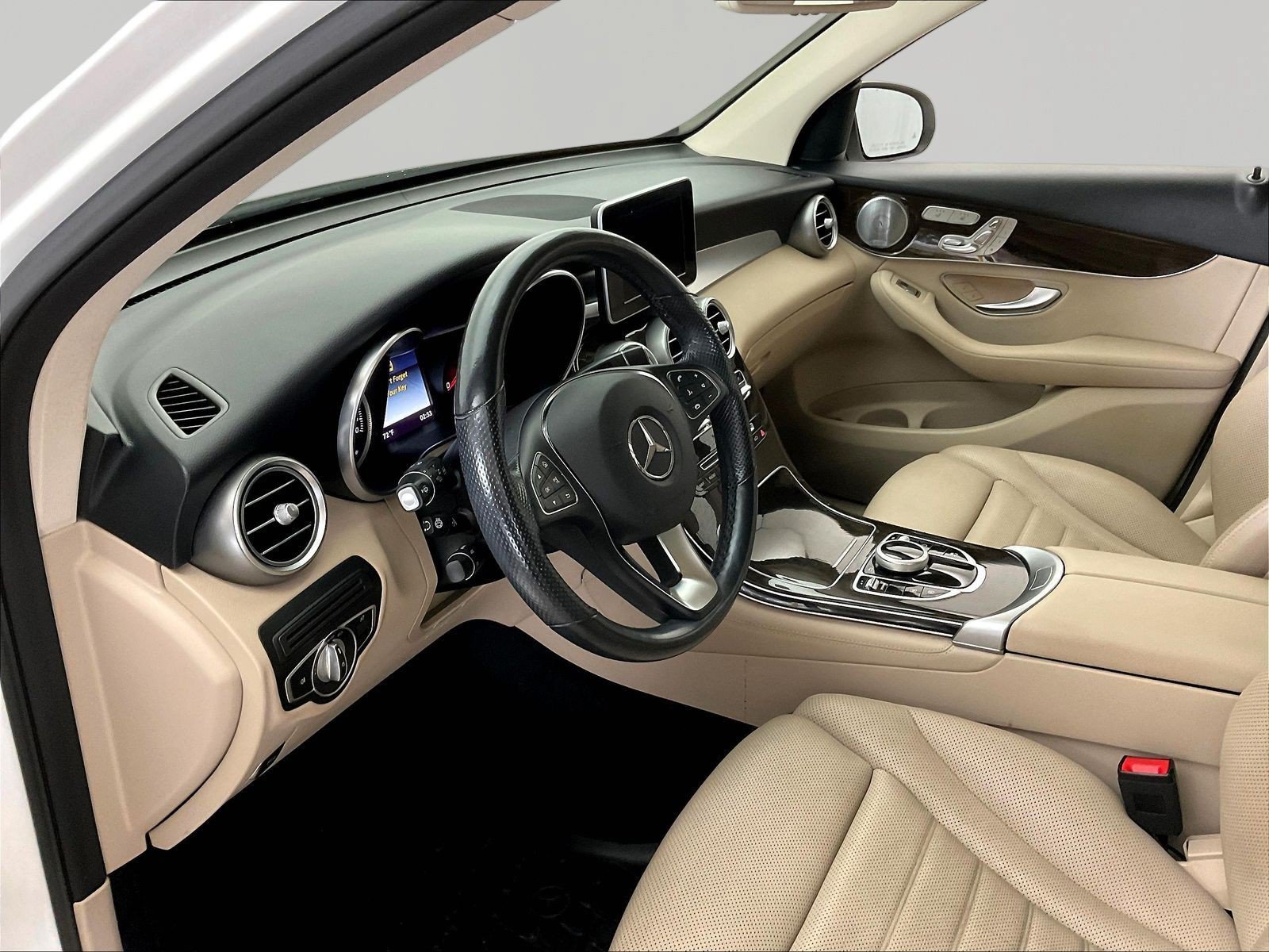 Certified 2019 Mercedes-Benz GLC 300 4MATIC image 17