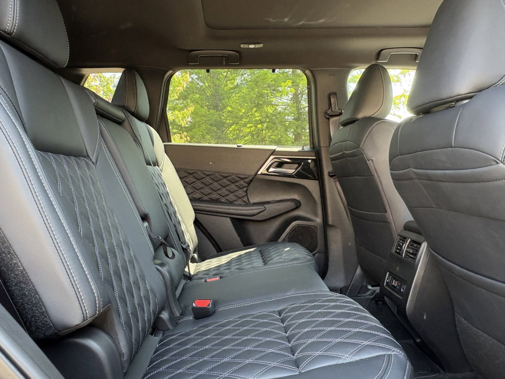 New 2026 Nissan Rogue Platinum AWD/4WD image 19