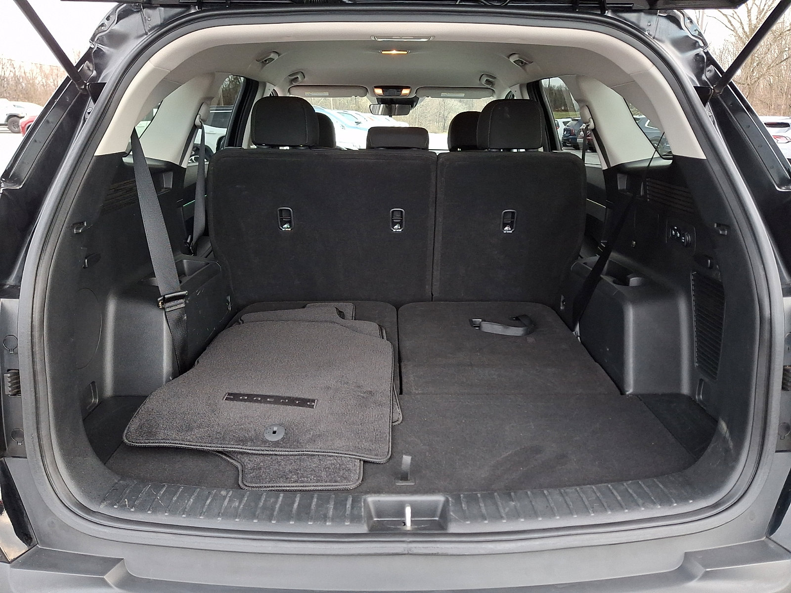 Used 2023 Kia Sorento LX image 28