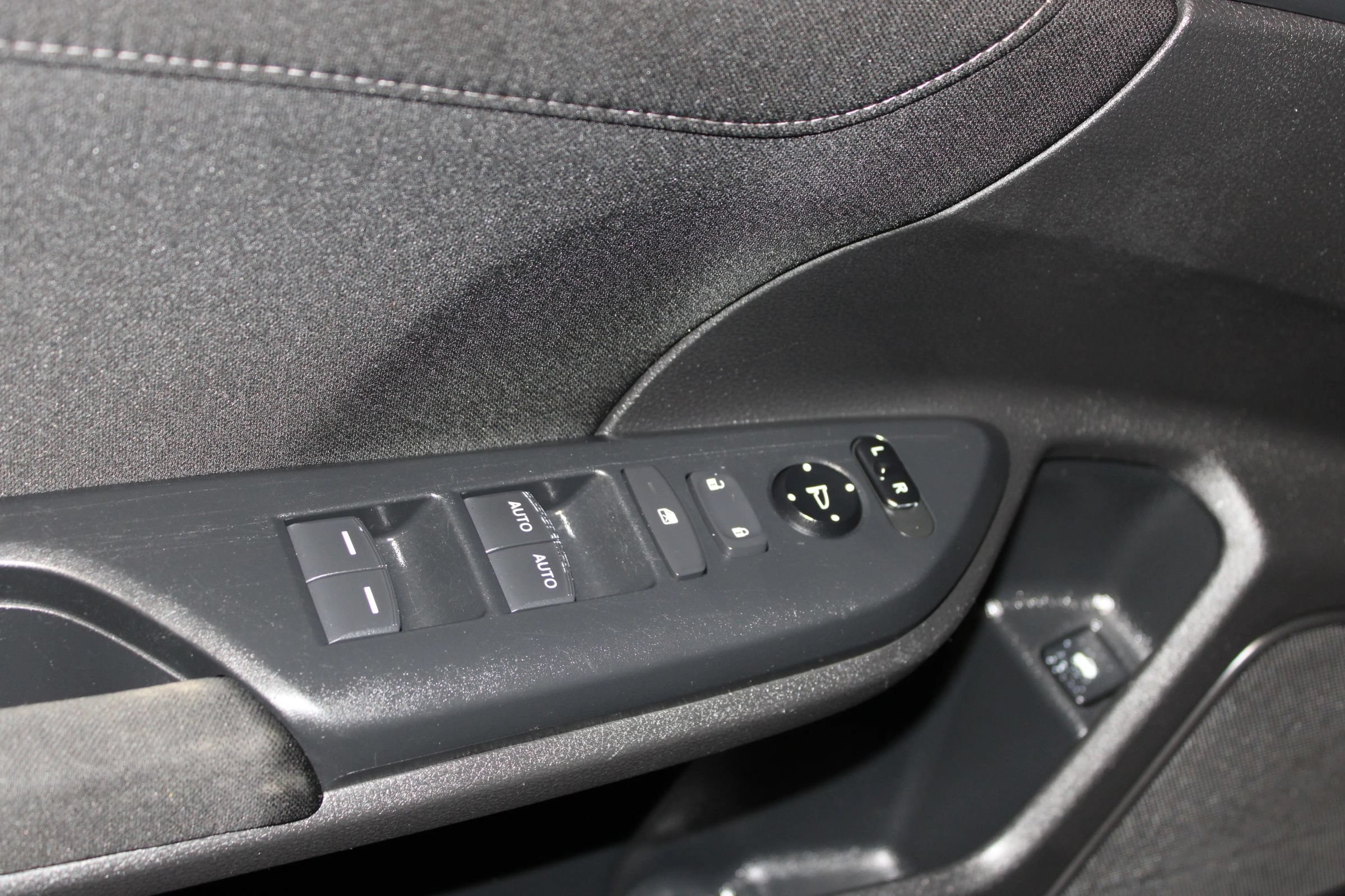 Used 2017 Honda Civic EX image 9