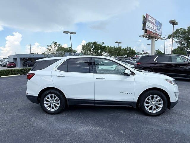 Used 2019 Chevrolet Equinox LT FWD image 3