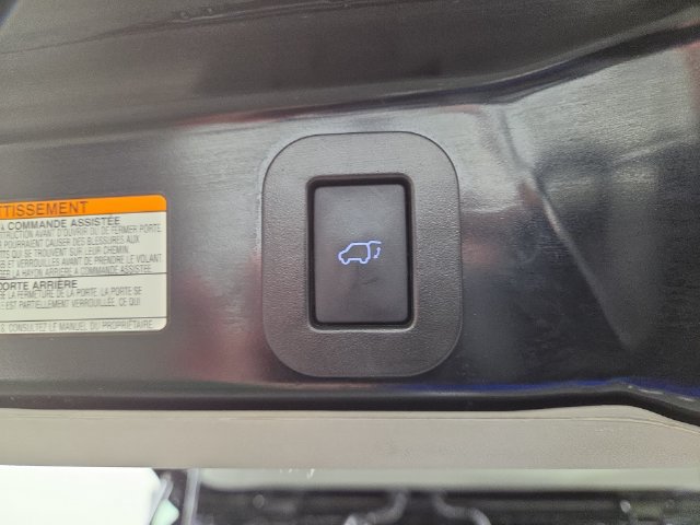 Used 2019 Toyota Sienna XLE Premium FWD image 35