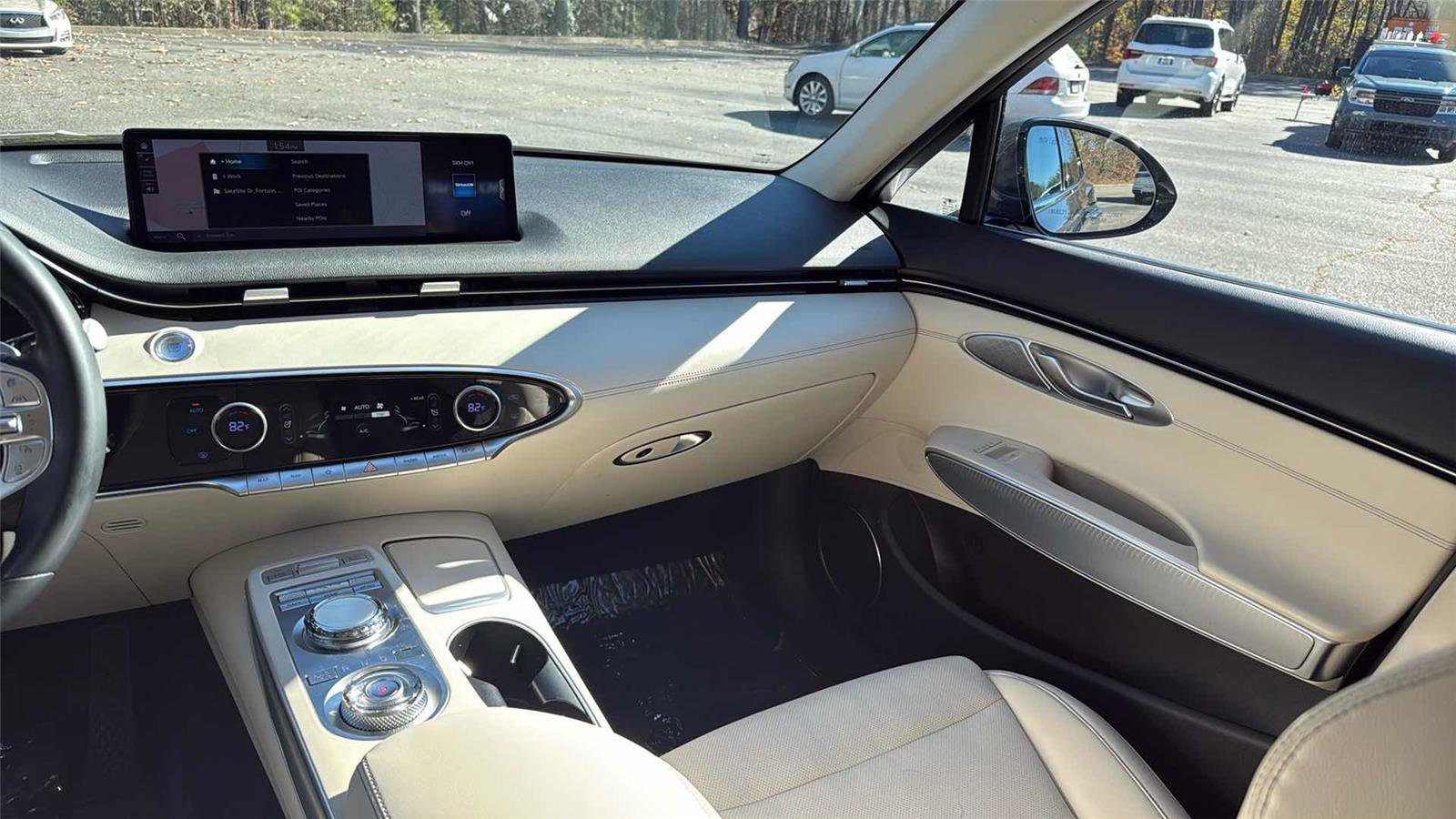 Used 2022 Genesis GV70 2.5T w/ Select Package image 16