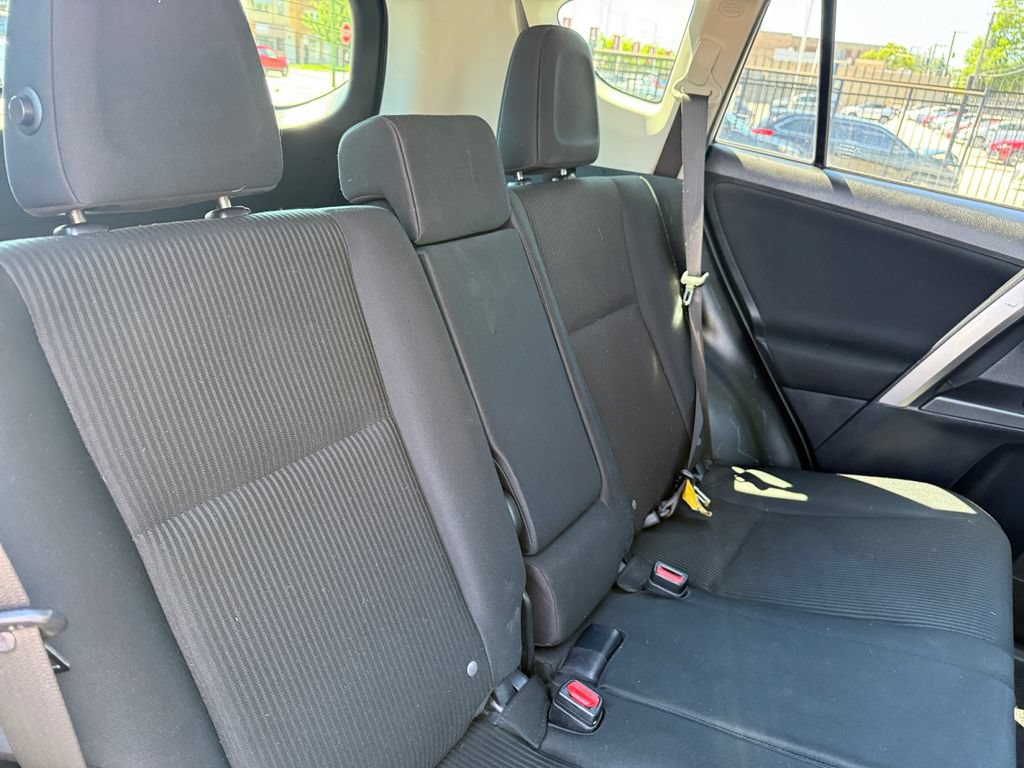 Certified 2018 Toyota RAV4 LE w/ All Weather Liner Package AWD/4WD image 22