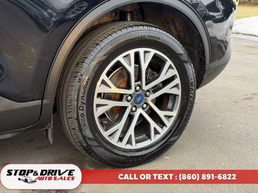 Used 2021 Ford Escape SEL w/ Technology Package AWD/4WD image 9