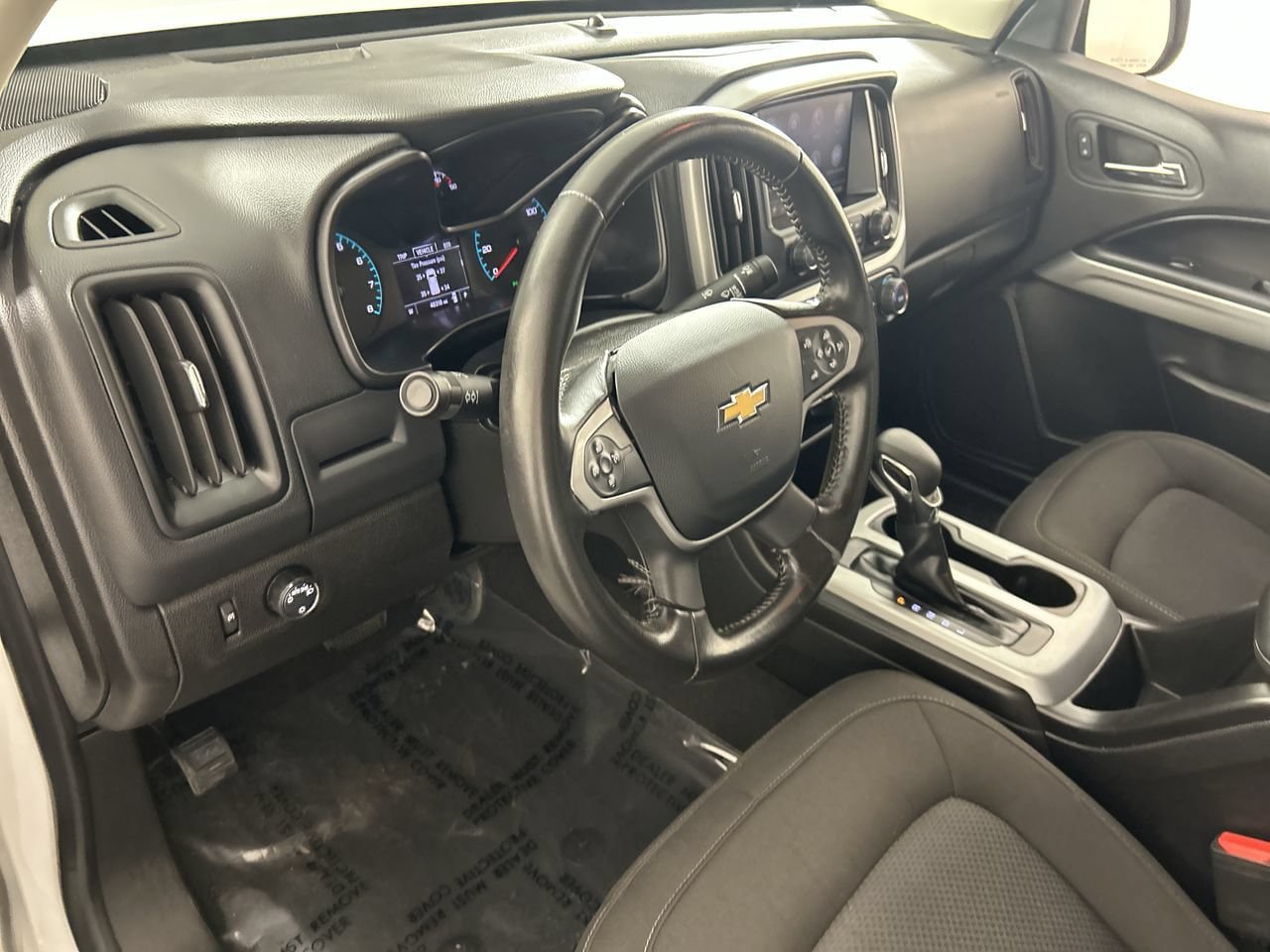 Used 2022 Chevrolet Colorado LT RWD image 12