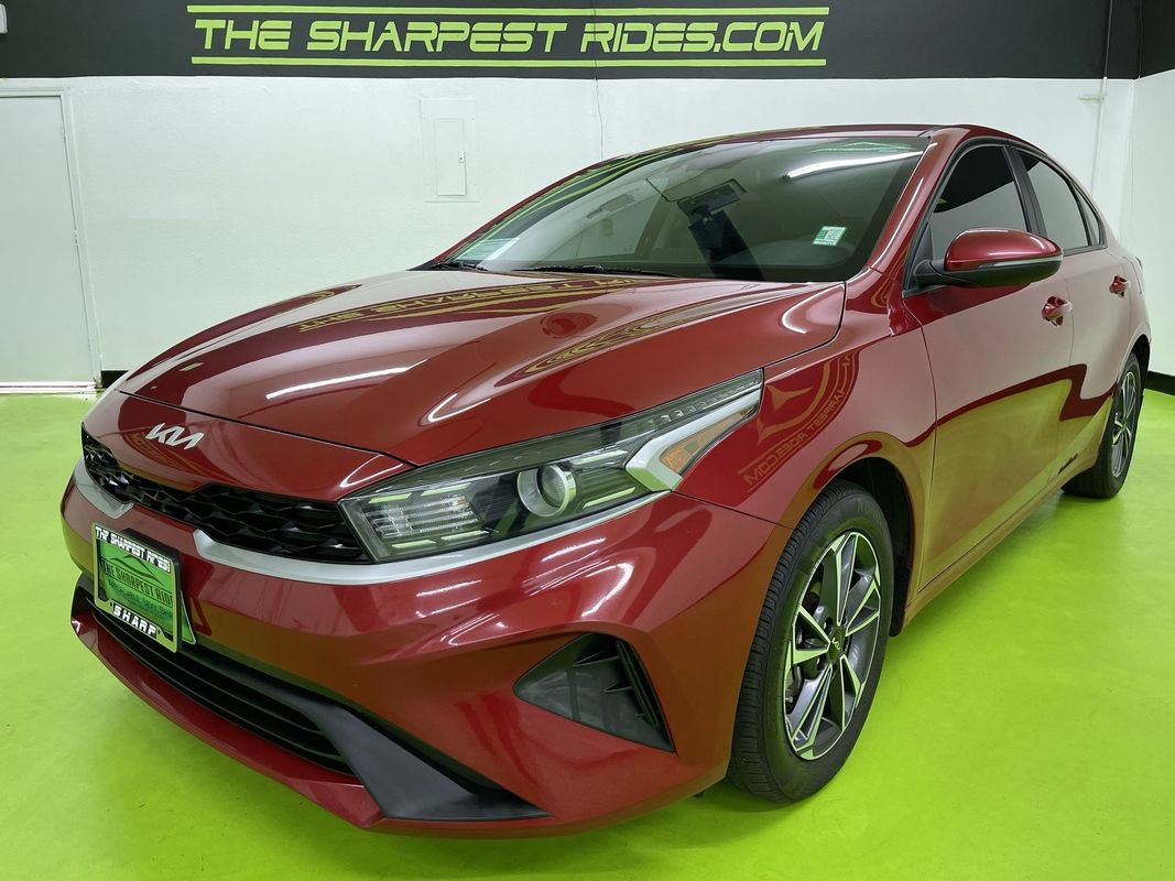 Used 2023 Kia Forte LXS w/ LXS Technology Package image 5