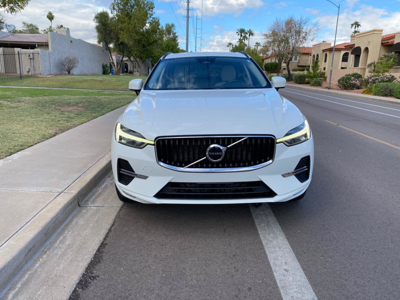 Used 2022 Volvo XC60 B5 Momentum AWD/4WD image 5