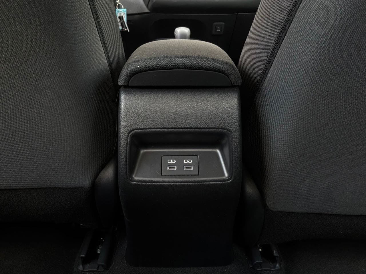 Used 2025 Toyota Corolla LE FWD image 12