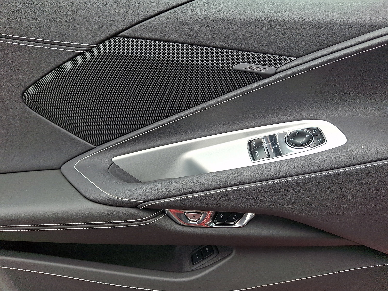 Used 2024 Chevrolet Corvette Stingray Coupe w/ Z51 Performance Package image 15