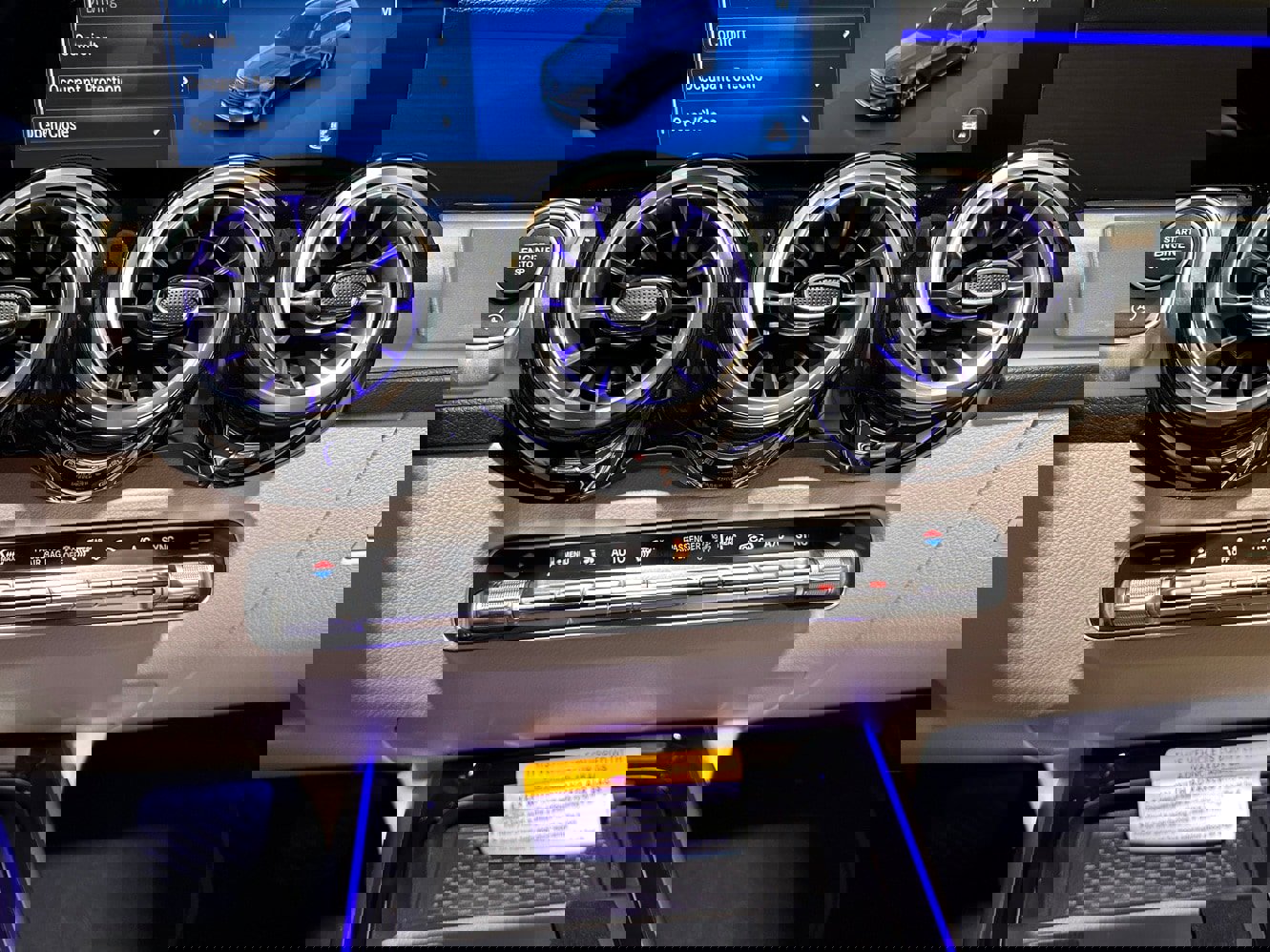 New 2026 Mercedes-Benz GLB 250 4MATIC image 13