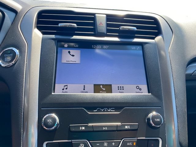 Used 2019 Ford Fusion SE FWD image 25