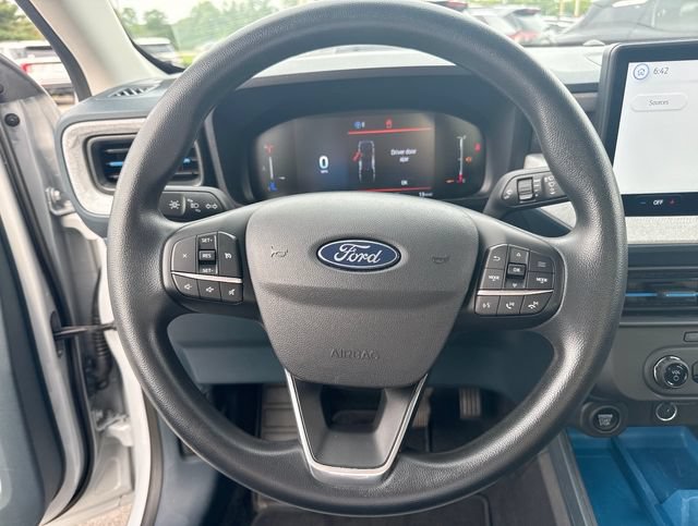Used 2025 Ford Maverick XLT w/ Equipment Group 302A AWD/4WD image 16