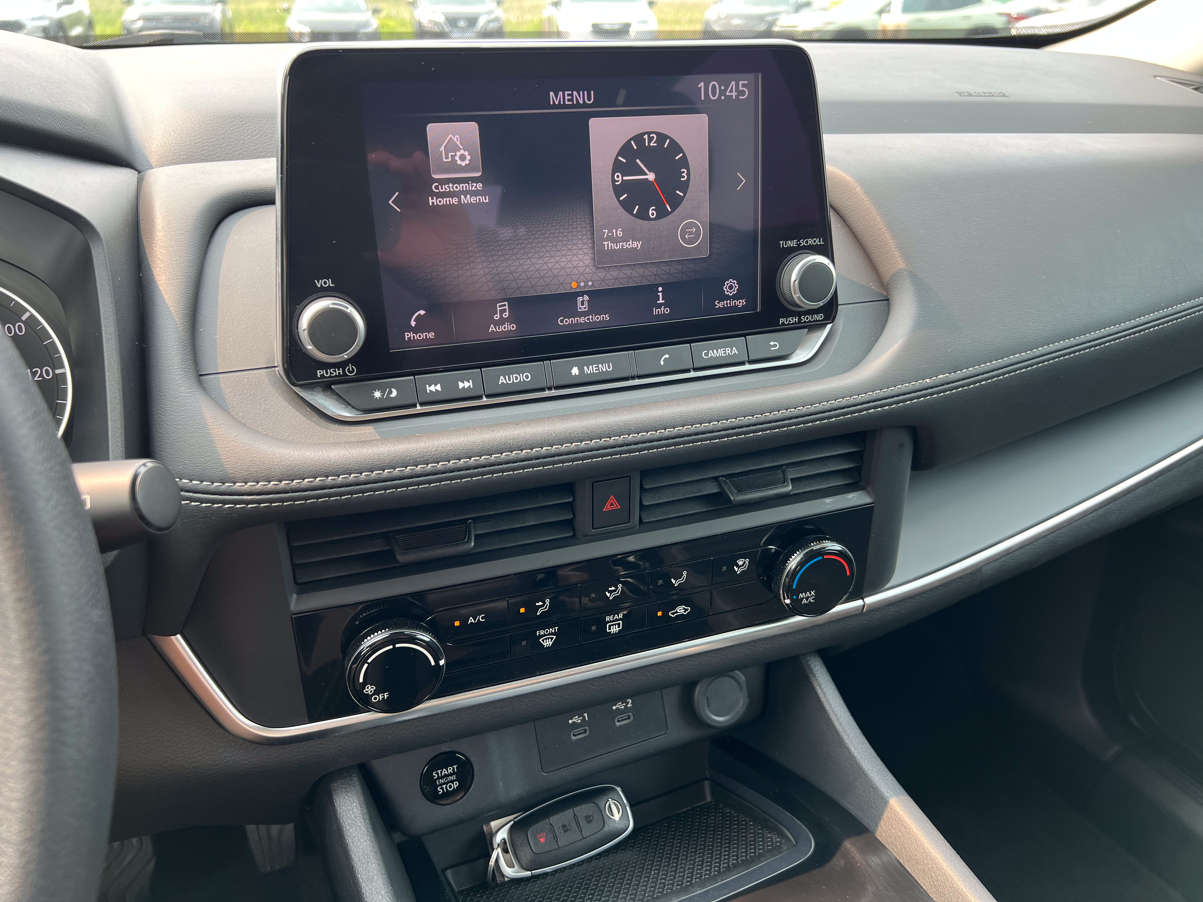 Used 2024 Nissan Rogue S AWD/4WD image 17