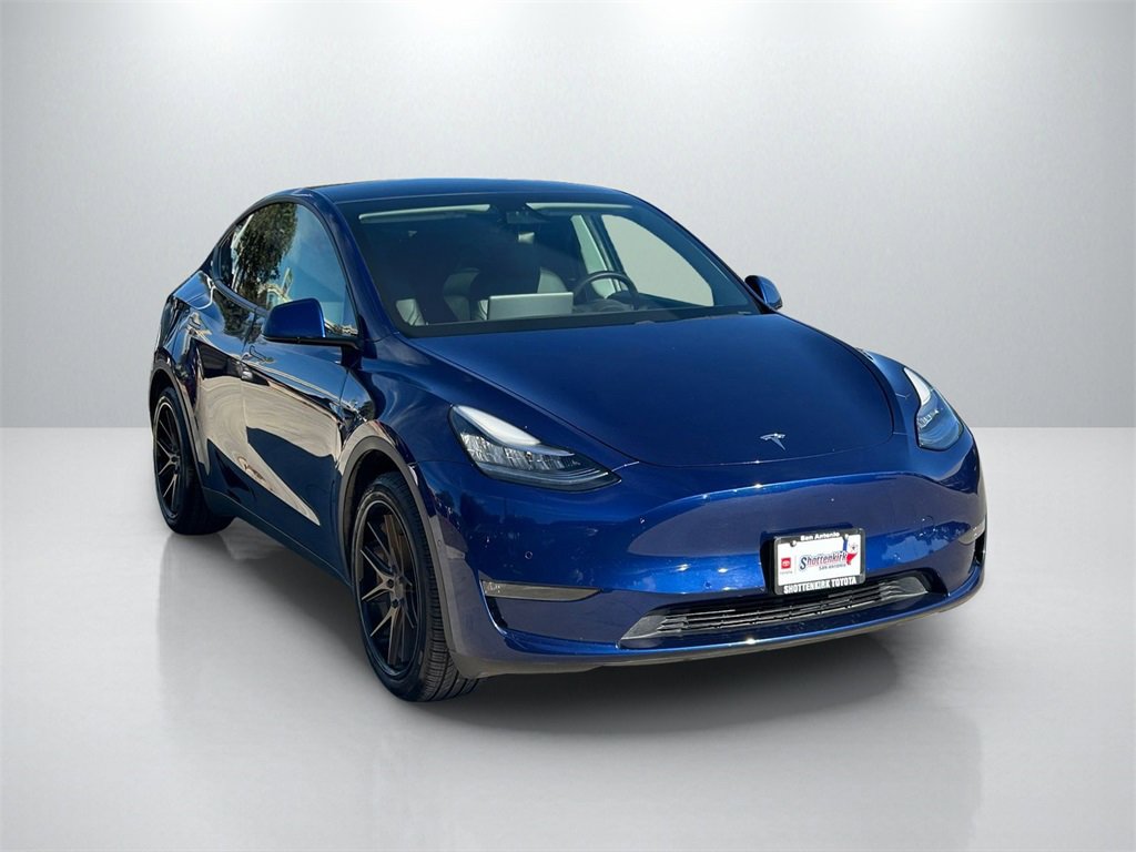 Used 2020 Tesla Model Y Long Range image 3