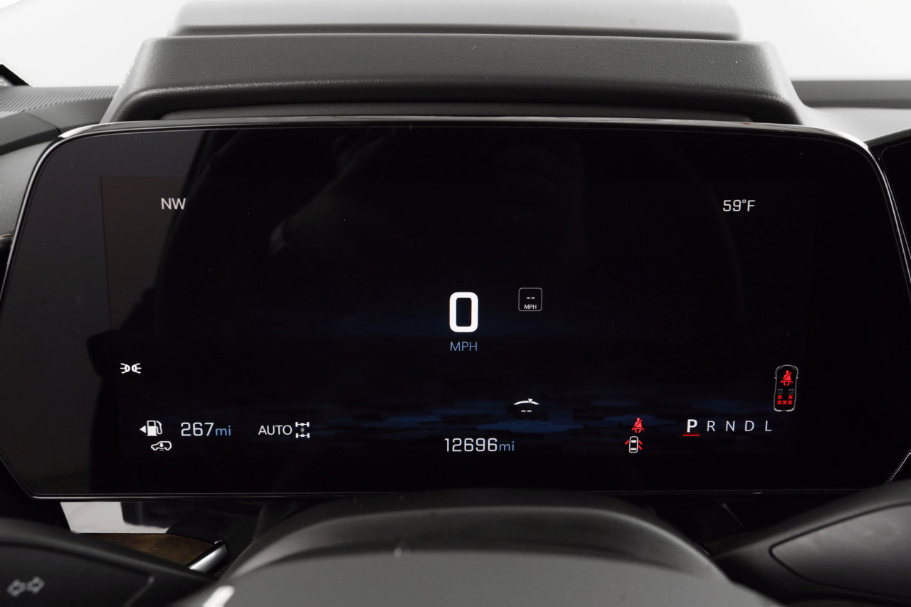 Used 2025 Chevrolet Tahoe High Country image 13