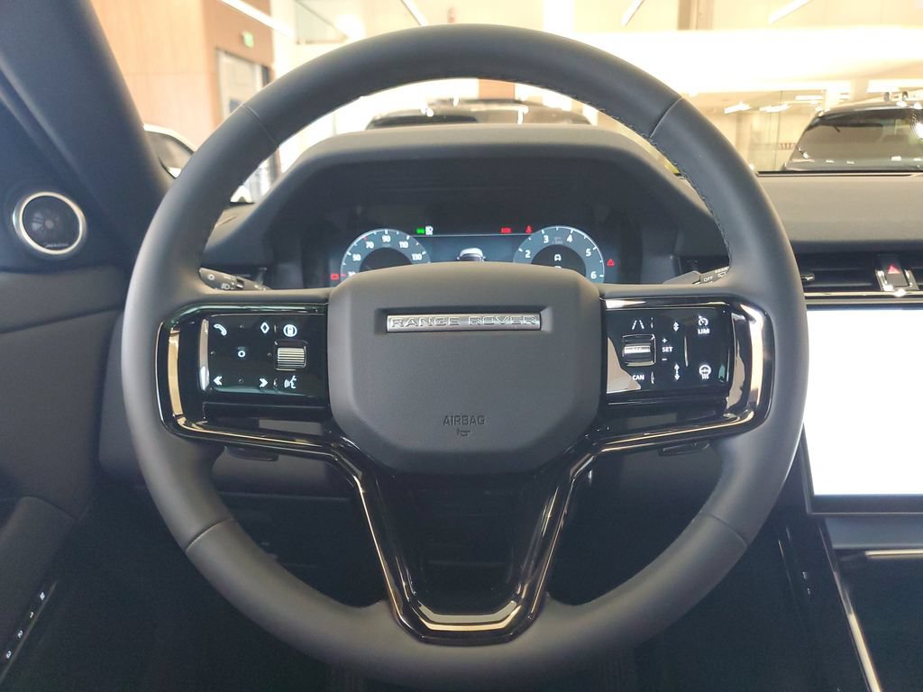 Used 2025 Land Rover Range Rover Evoque S AWD/4WD image 30