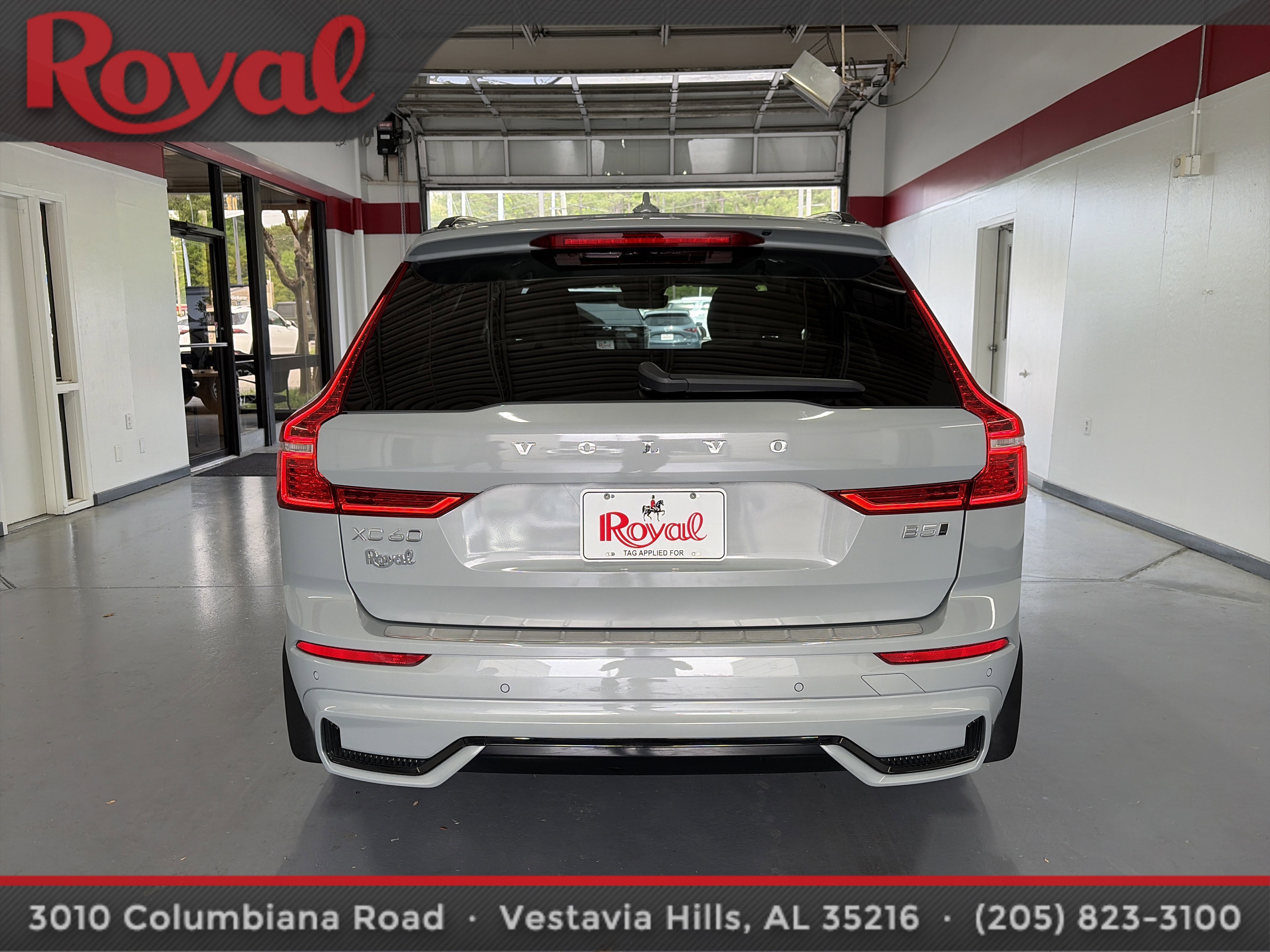 Certified 2024 Volvo XC60 B5 Core w/ Protection Package Premier image 4