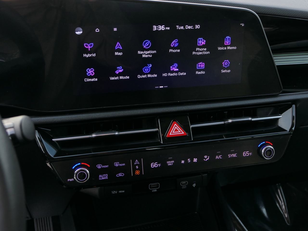 Used 2023 Kia Niro EX image 21