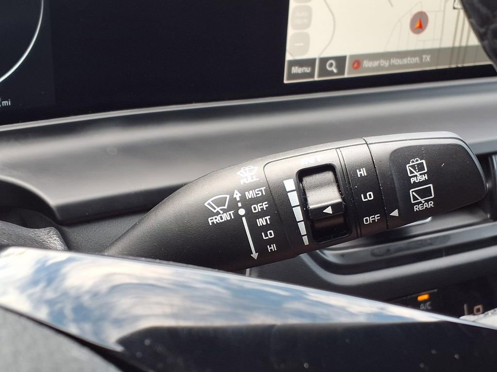Used 2024 Kia Seltos EX FWD image 24