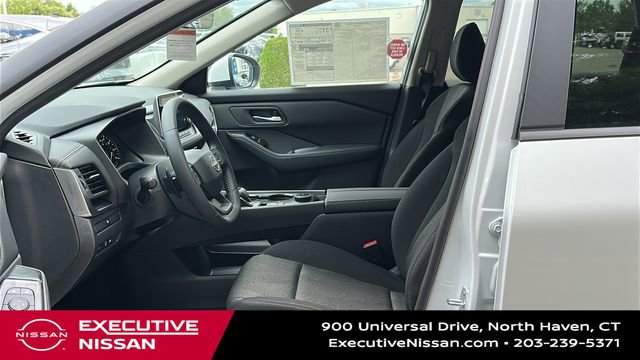 New 2026 Nissan Rogue SV image 10