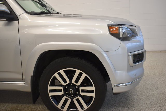 Used 2022 Toyota 4Runner Limited AWD/4WD image 13