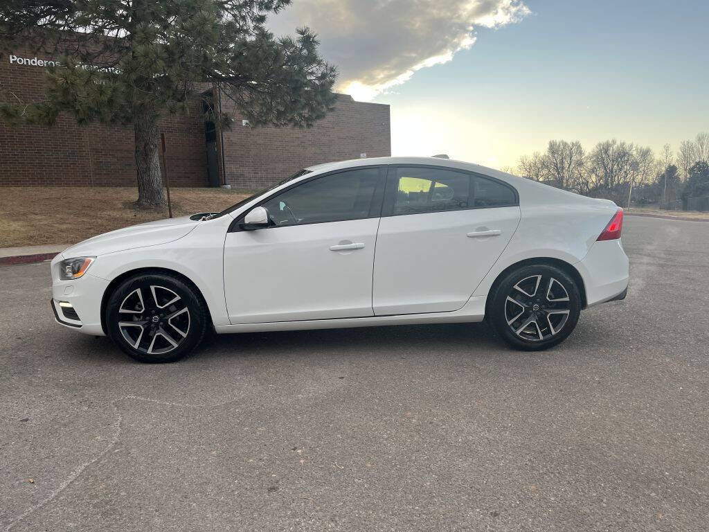 Used 2017 Volvo S60 T5 Dynamic FWD image 5