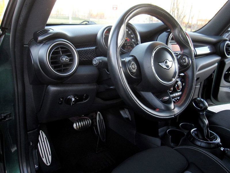 Used 2015 MINI Cooper S image 19